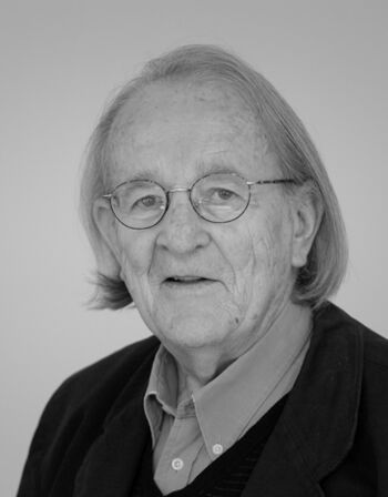Black and white portrait photo of Karlheinz Barck