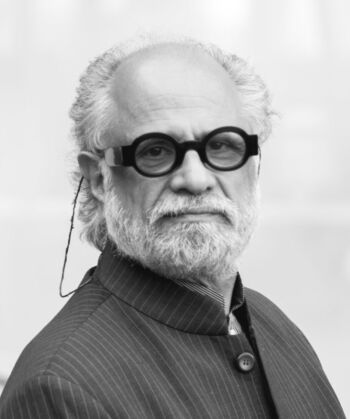 Black and white portrait photo of Homi Bhabha