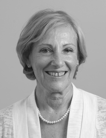 Black and white portrait photo of Rivka Feldhay